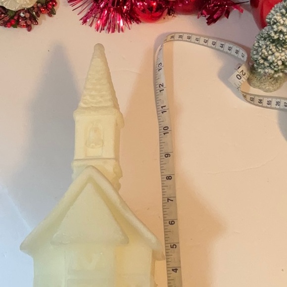 UNBRANDED SOLID CANDLE MADE INTO CHURCH VERY BIG NWOT - Picture 6 of 8